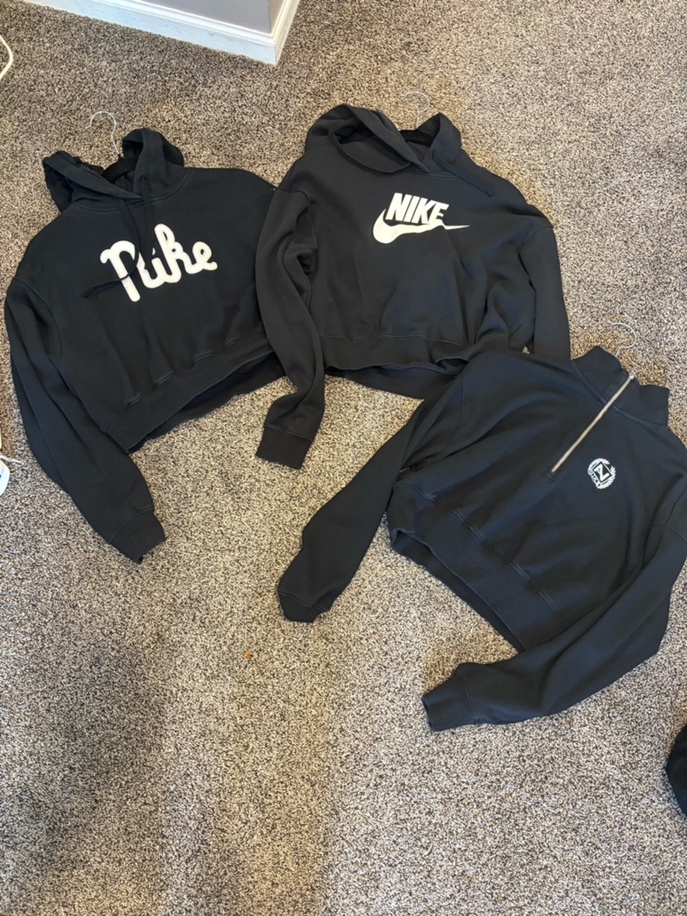 Nike Black sweatshirts ,cropped